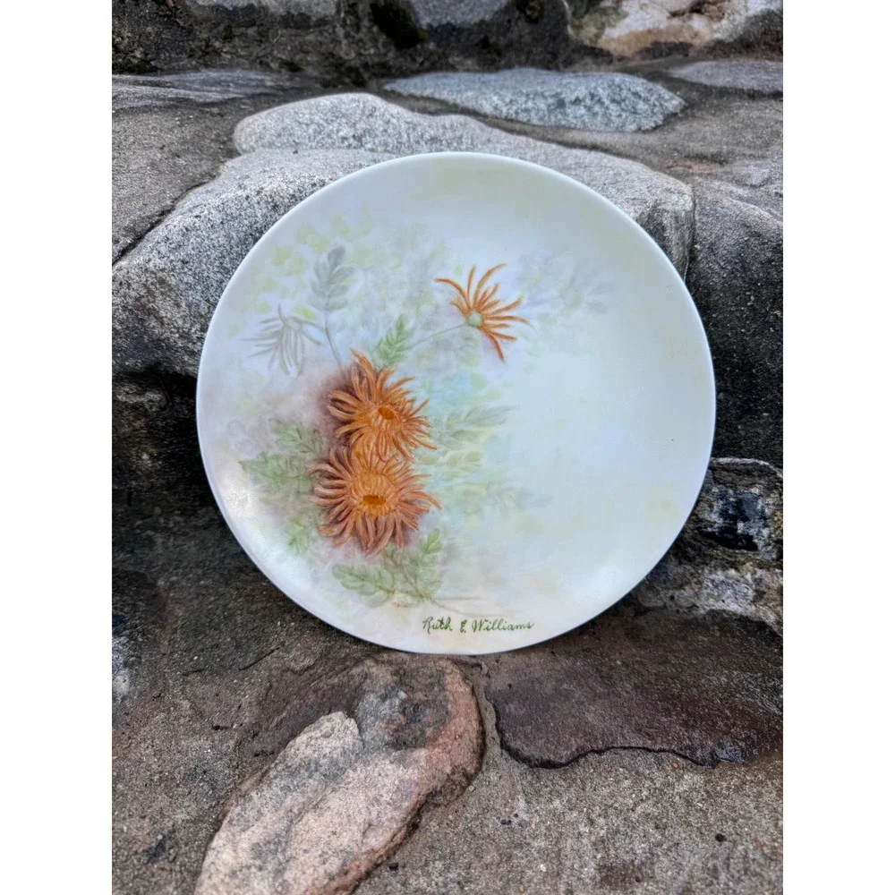 Ruth E Williams Hand Painted Porcelain Floral Plate Orange Chrysanthemum 8.5